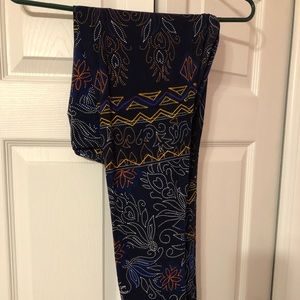 LuLaRoe Pants - Lularoe Tall and Curvy Leggings LuLaRoe Pants - Lularoe Tall and Curvy Leggings